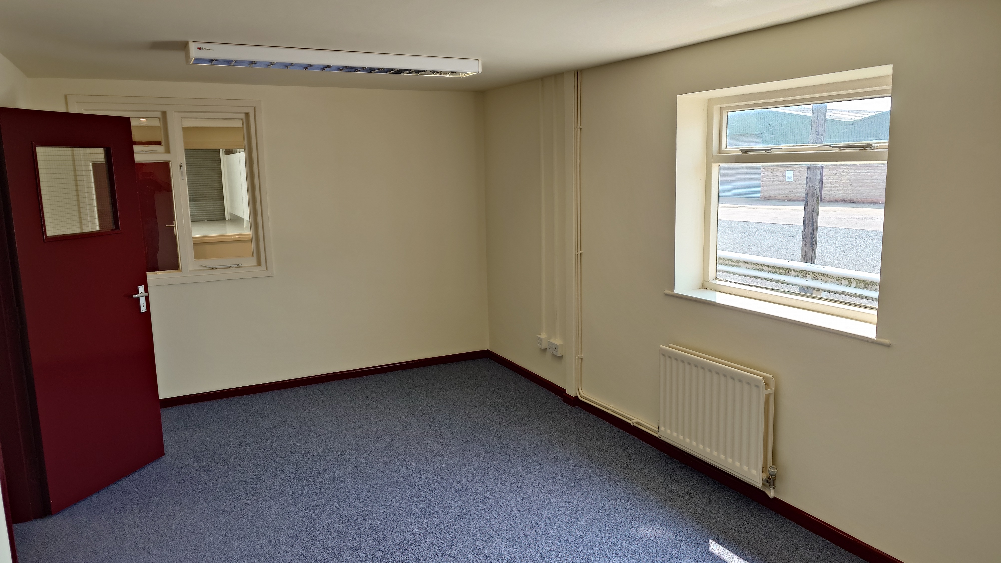 Industrial Unit in Walsall - photo 2